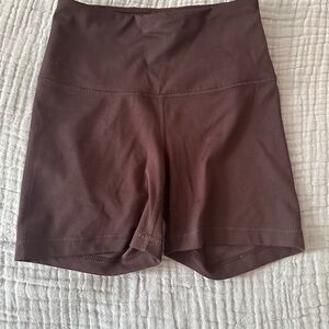Yogalicious shorts xs